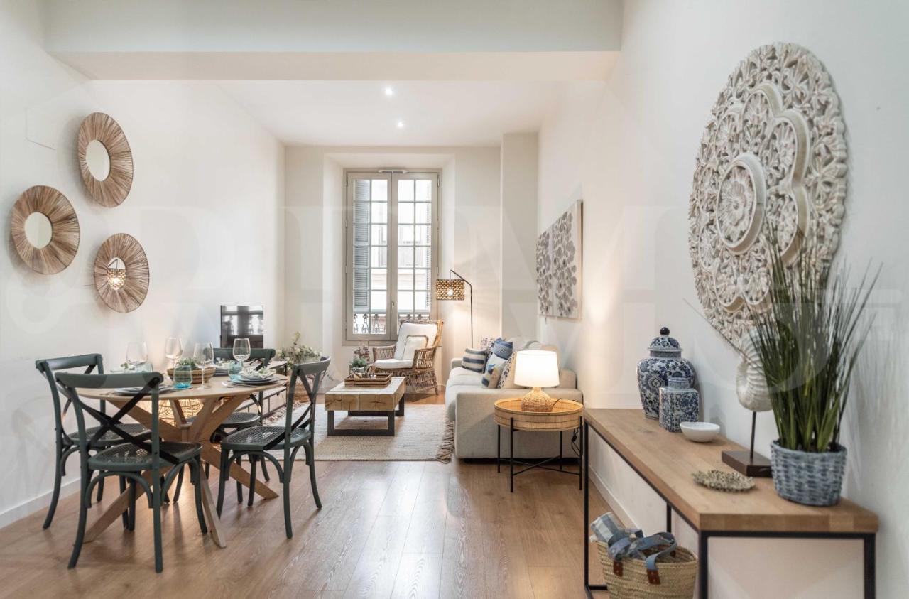 Dreamy Mediterranean Apartment With Parking - Center By Rems Malaga Exterior photo